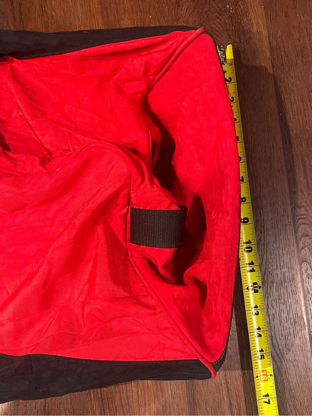 Vintage 1990s Marlboro Unlimited Red Rolling Duffle bag XL - 36